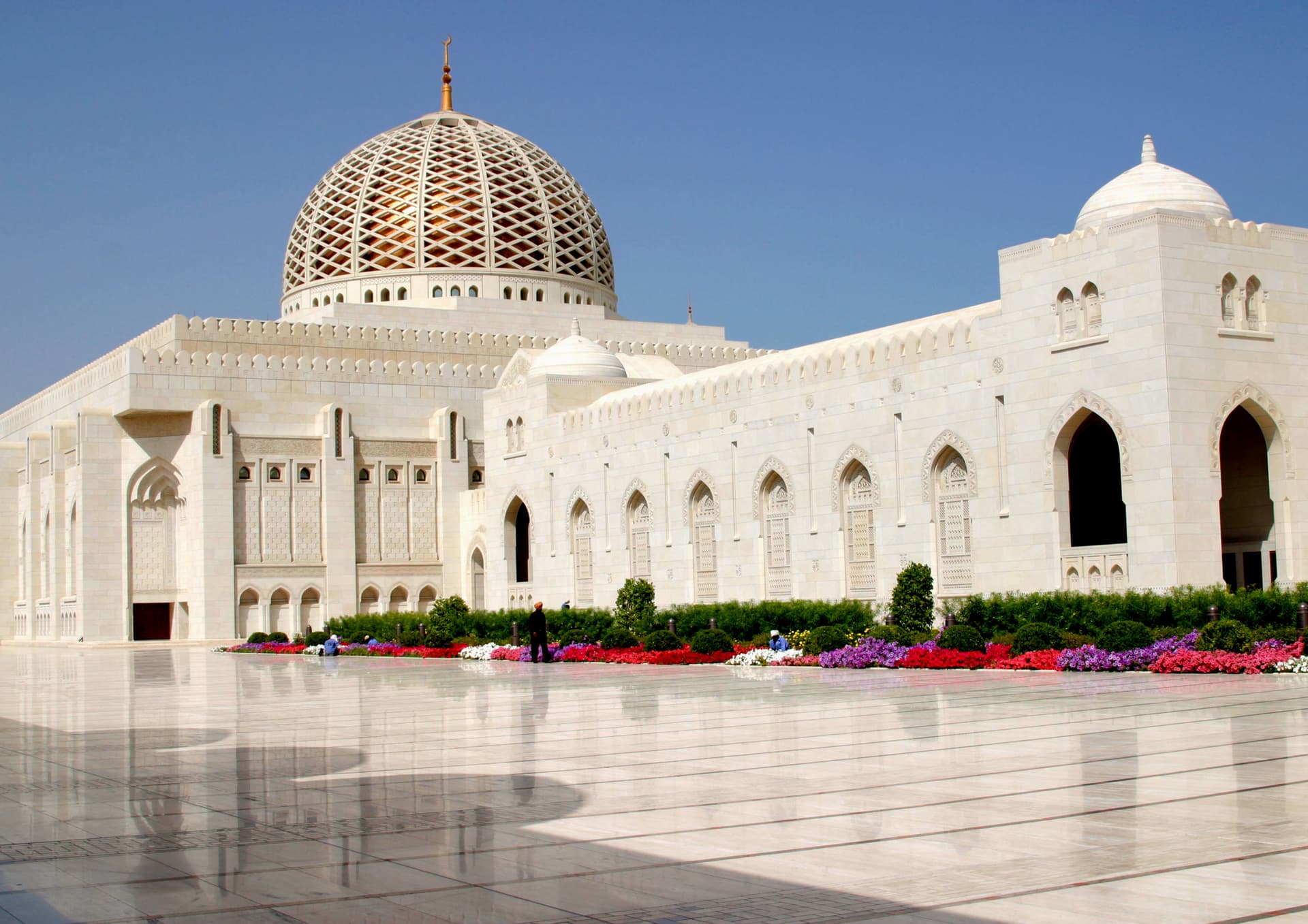 LUXURY OMAN 7 Days & 6 Nights - main image